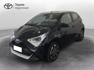 Usata Toyota Aygo 72 CV (52 kW) 2021 Nero Utilitaria