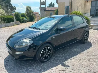 Usata Fiat Punto Evo S 75 CV (55 kW) 2011 Nero Utilitaria