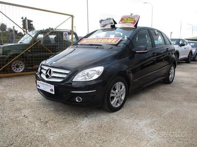 Usata Mercedes B180 Executive 108 CV (79 kW) 2010 Nero Monovolume