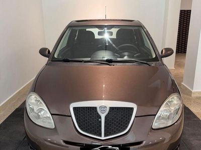 Usata Lancia Ypsilon 60 CV (44 kW) 2009 Nero Utilitaria
