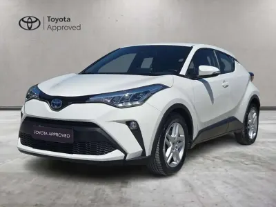 Usata Toyota C-HR Active 122 CV (89 kW) 2023 Bianco SUV
