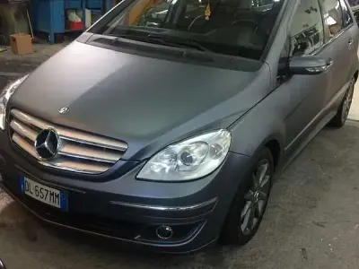 Usata Mercedes B200 140 CV (102 kW) 2007 Grigio Monovolume
