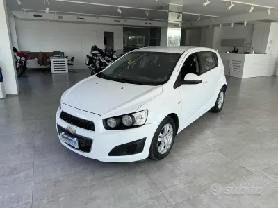 Usata Chevrolet Aveo LS 86 CV (63 kW) 2012 Bianco Berlina