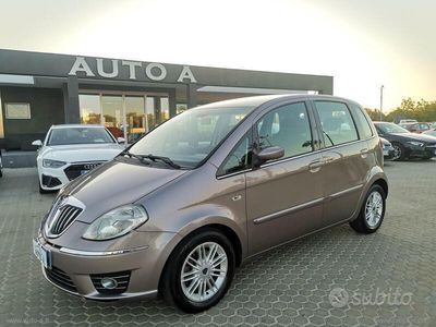 Usata Lancia Musa 120 CV (88 kW) 2009 Grigio Monovolume