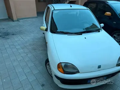Usata Fiat Seicento 54 CV (39 kW) 1999 Bianco Utilitaria