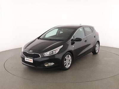Begagnad Kia Ceed 128 HK (94 kW) 2015 Svart Halvkombi
