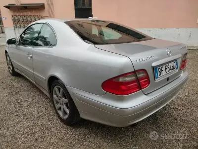 Usata Mercedes CLK200 192 CV (141 kW) 1999 Grigio Coupé