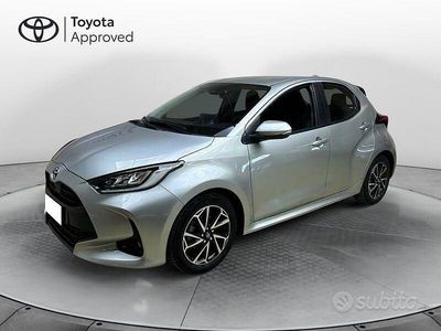 Usata Toyota Yaris Hybrid Trend 116 CV (85 kW) 2022 Argento Utilitaria