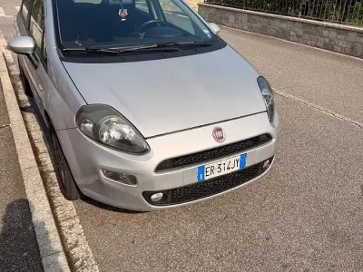 Occasion Fiat Punto 75 ch (55 kW) 2013 Gris Citadine