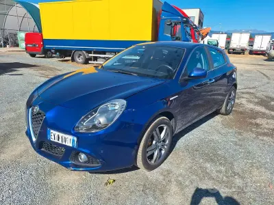 Usata Alfa Romeo Giulietta Distinctive 150 CV (110 kW) 2014 Blu Utilitaria