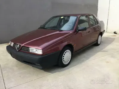 Usata Alfa Romeo 155 116 CV (85 kW) 1994 Rosso Berlina