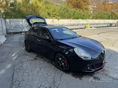 Usata Alfa Romeo Giulietta 170 CV (125 kW) 2010 Nero Utilitaria