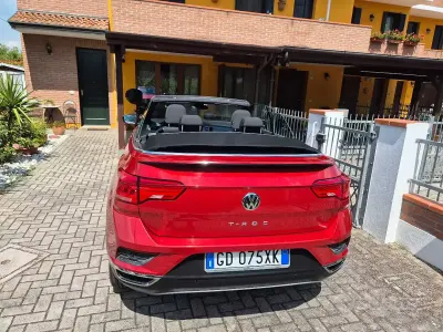 Usata VW T-Roc Cabriolet 150 CV (110 kW) 2021 Rosso Cabrio