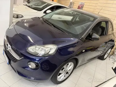 Usata Opel Adam Glam 87 CV (63 kW) 2016 Blu Utilitaria