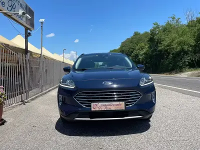 Usata Ford Kuga 120 CV (88 kW) 2022 Bluazzurro SUV