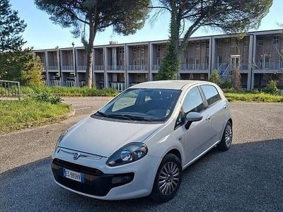 Usata Fiat Punto Evo 69 CV (50 kW) 2011 Bianco Utilitaria