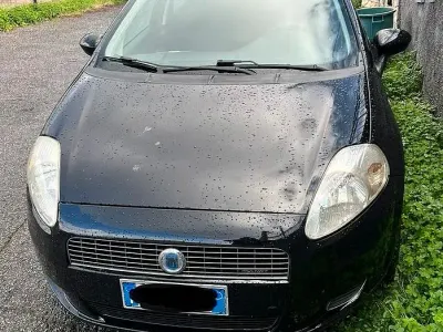 Usata Fiat Grande Punto 75 CV (55 kW) 2007 Nero Utilitaria