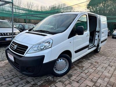 Usata Peugeot Expert 120 CV (88 kW) 2008 Furgone