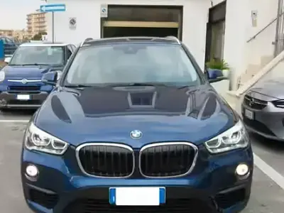 Usata BMW X1 150 CV (110 kW) 2019 Blu SUV