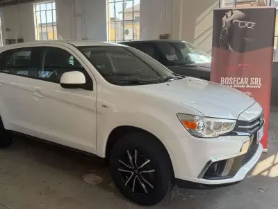 Usata Mitsubishi ASX Inform 117 CV (86 kW) 2019 Bianco SUV