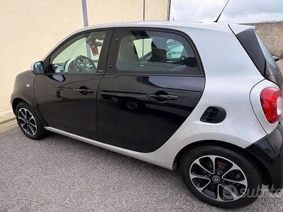 Usata Smart ForFour Passion 71 CV (52 kW) 2015 Nero Utilitaria