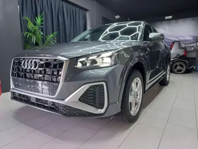Nuova Audi Q2 S-Line 150 CV (110 kW) 2025 Grigio SUV