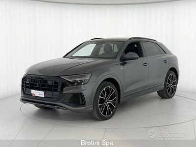 Usata Audi Q8 Ambiente 286 CV (210 kW) 2020 Grigio SUV