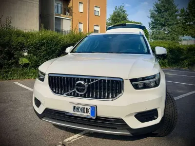 Usata Volvo XC40 R-Design 129 CV (94 kW) 2021 Bianco SUV