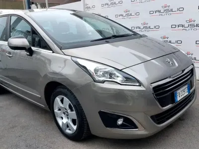 Brugt Peugeot 5008 Allure 119 HK (87 kW) 2015 Brun MPV