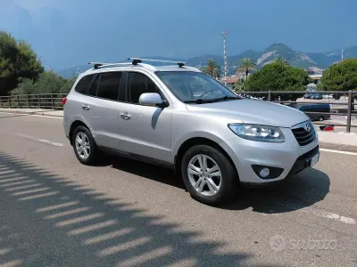 Usata Hyundai Santa Fe 197 CV (144 kW) 2011 Grigio SUV