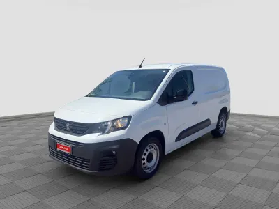 Usata Peugeot Partner Premium 102 CV (75 kW) 2023 Kaolin white Monovolume