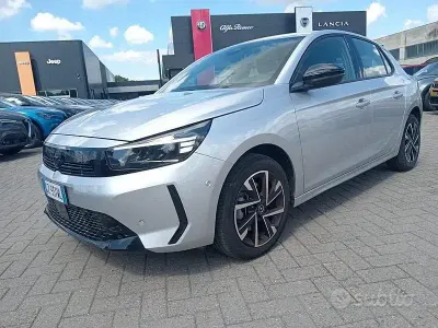 Usado Opel Corsa 101 HP (74 kW) 2025 Cinzento Citadino