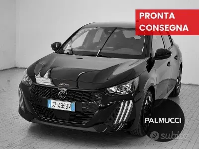 Usata Peugeot 208 Allure 102 CV (75 kW) 2025 Nero Utilitaria