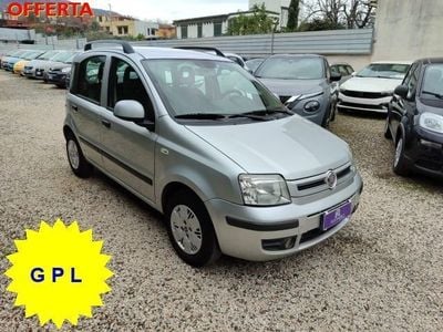 Argento Usata 2011 Fiat Panda Dynamic Utilitaria | 4950 € (Buon prezzo)