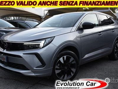 Usata Opel Grandland X Business Elegance 131 CV (96 kW) 2022 Grigio metallizzato SUV