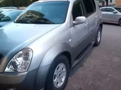 Usata SsangYong Rexton 186 CV (136 kW) 2010 Grigio SUV