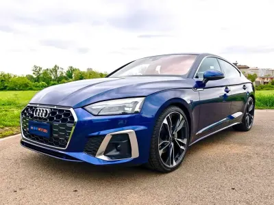 Usata Audi A5 Sportback Ambiente 204 CV (150 kW) 2020 Blu/azzurro Utilitaria