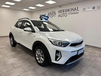 Usata Kia Stonic Style 84 CV (61 kW) 2022 Bianco SUV