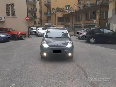 Begagnad Citroën C3 Pluriel 73 HK (53 kW) 2003 Svart Cab