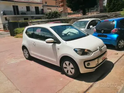 Usata VW up! 75 CV (55 kW) 2014 Bianco Utilitaria