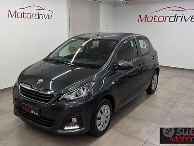 Usata Peugeot 108 Allure 72 CV (52 kW) 2021 Grigio Berlina