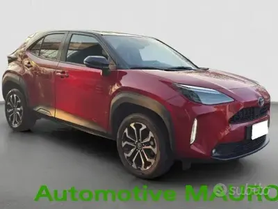 Usata Toyota Yaris Cross Trend 92 CV (67 kW) 2022 Rosso SUV