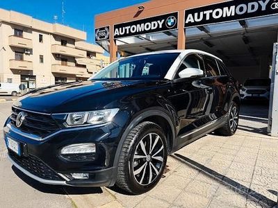 Usata VW T-Roc Style 116 CV (85 kW) 2018 Nero SUV