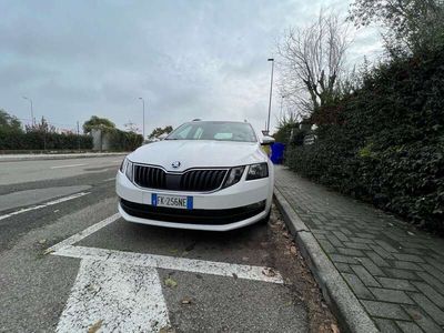 usata Skoda Octavia Wagon 1.6 tdi Executive 110cv dsg my16