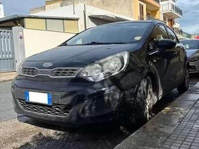 Usata Kia Rio EX 86 CV (63 kW) 2011 Nero Berlina