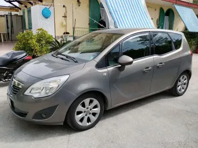 Usata Opel Meriva S 95 CV (69 kW) 2012 Monovolume