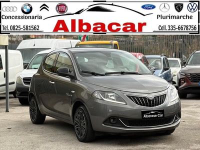 Usata Lancia Ypsilon Gold 69 CV (50 kW) 2022 Grigio Utilitaria