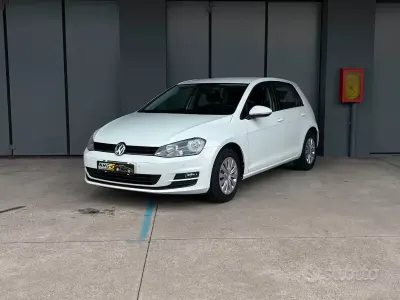 Second-hand VW Golf VII Sound 90 CP (66 kW) 2014 Alb Berlinǎ