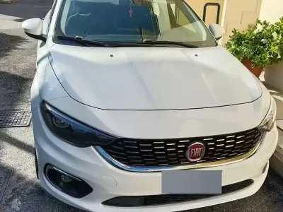 Usata Fiat Tipo Lounge 95 CV (69 kW) 2018 Bianco Berlina