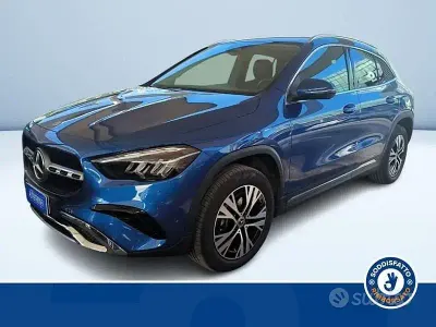 Begagnad Mercedes GLA180 Advanced 116 HK (85 kW) 2025 Blå SUV
